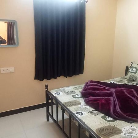 Hrs Budget Rooms Ооти Екстериор снимка